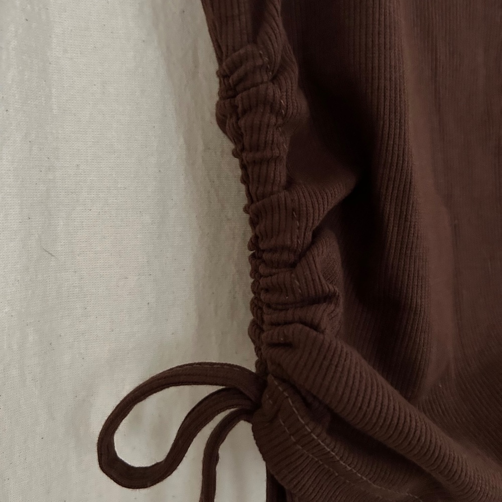 Brown Ribbed Tank with side ties - Picture 4 of 5